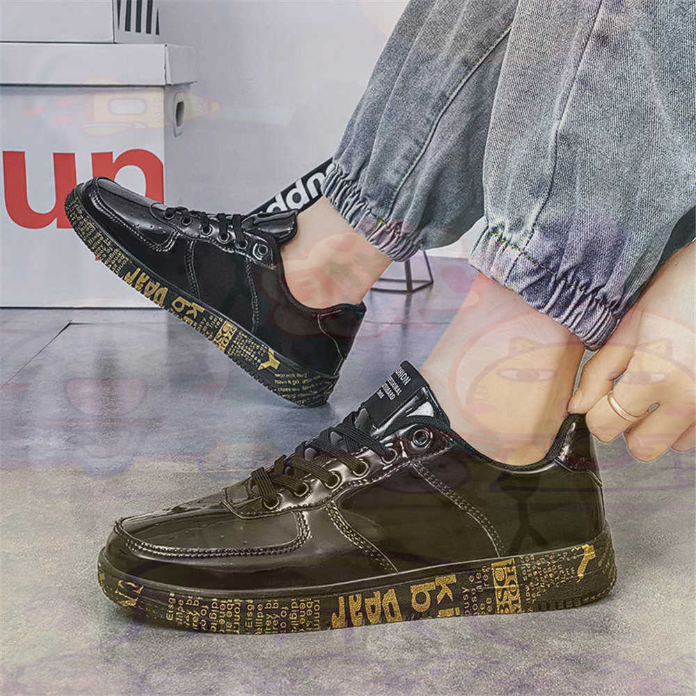 Round Foot Size 45 Sneakers Wh - Street Fashion In Vietnam 评论和价格